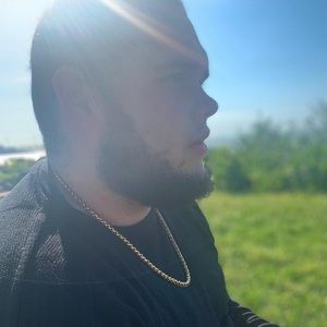 Meet your Posher, Anthony